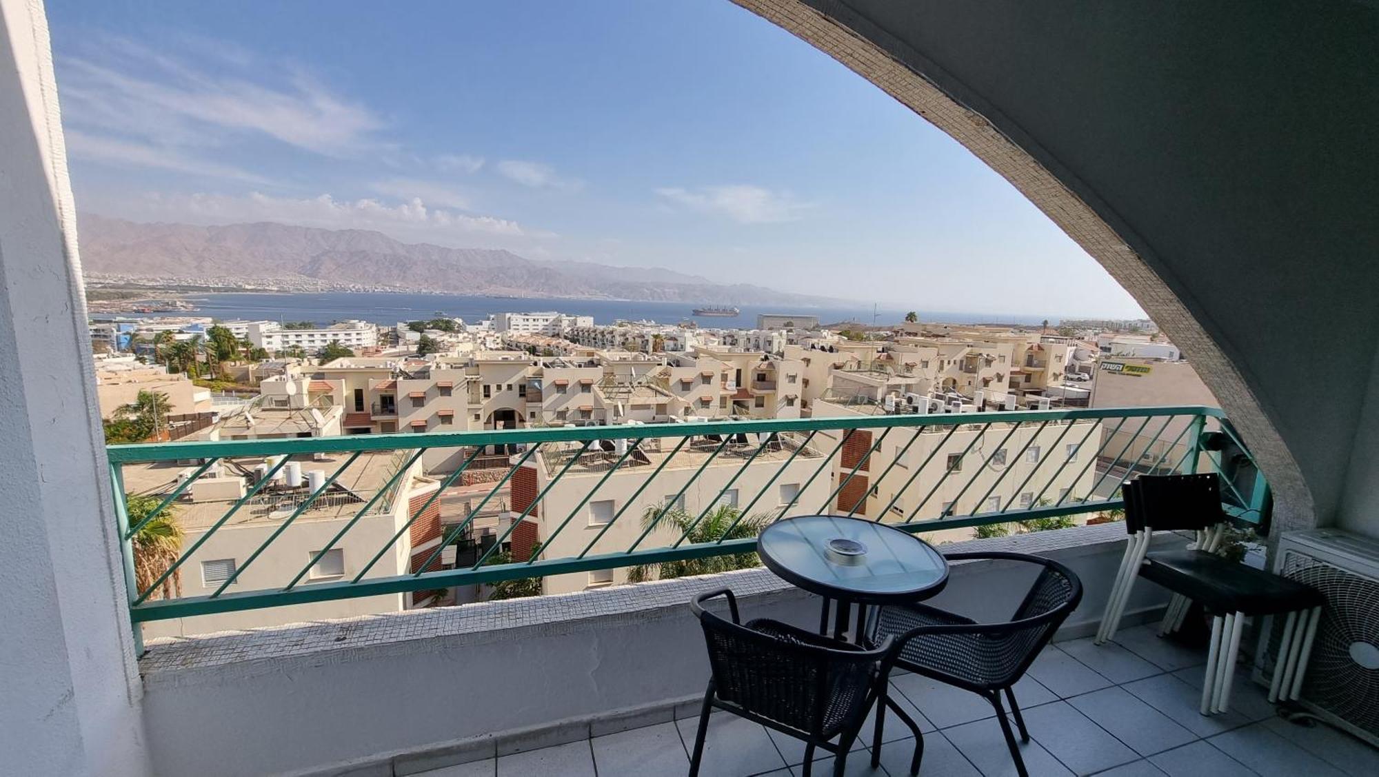 Lev Eilat Suites Екстериор снимка